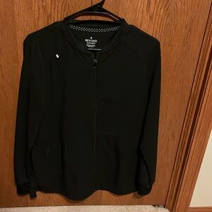 Scrubs and Beyond Size Small Scrub Jacket